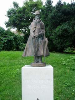 Balatonlelle, Kossuth u. 02. Schulek Frigyes szobra.jpg Balatonlelle, Kossuth u. 02. Schulek Frigyes szobra.jpg