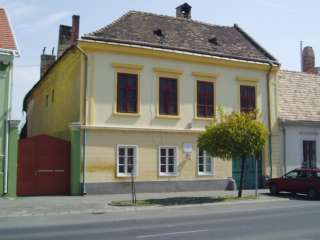 Pápa, Jókai u. 26. 1.kép.jpg Pápa, Jókai u. 26. 1.kép.jpg