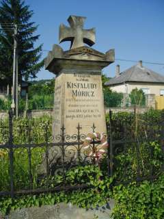 Sümeg, Temető: Kisfaludy Mór sírja 1.kép.jpg Sümeg, Temető: Kisfaludy Mór sírja 1.kép.jpg